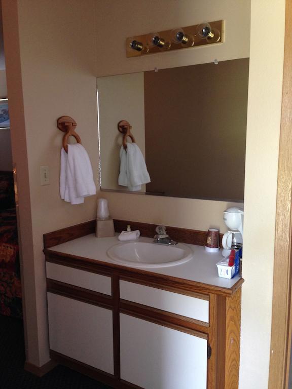Lakeshore Inn & Suites Anchorage Oda fotoğraf
